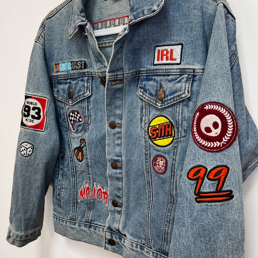 Women's Forever 21 Patch Jean Jacket, Retired / Sold Out, Sz S, 15 Y2K Patches - Picture 4 of 7